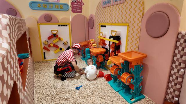 海底捞<strong></p>
<p>币安网站</strong>,和西贝“抢娃”