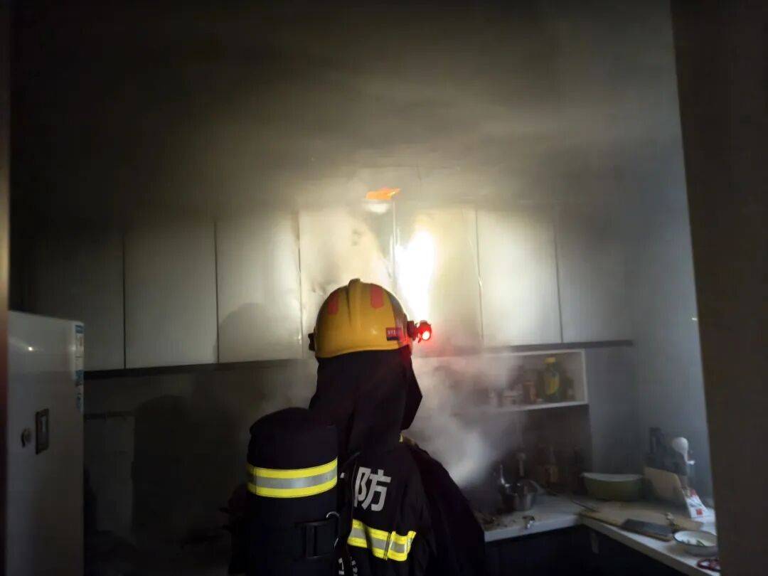 以案为鉴 | 家中起火前<strong></p>
<p>币安网站</strong>，他们都曾接到一通电话……