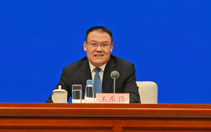 中央批准:财政部副部长王东伟<strong></p>
<p>币安binance</strong>,任安徽省委常委