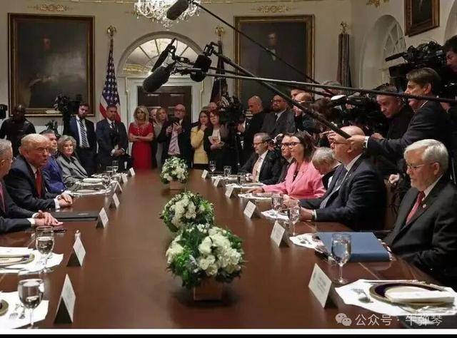 他被特朗普当众羞辱<strong></p>
<p>币安下载链接</strong>,全场都在哄笑