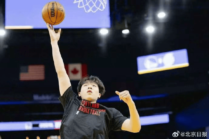杨瀚森迎NBA常规赛首秀<strong></p>
<p>币安下载链接</strong>,两罚全中拿到个人NBA生涯首分;此前出场时播音字幕都是中文