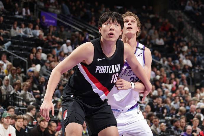 杨瀚森迎NBA常规赛首秀<strong></p>
<p>币安下载链接</strong>,两罚全中拿到个人NBA生涯首分;此前出场时播音字幕都是中文