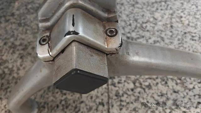 “被吓到了<strong></p>
<p>币安下载链接</strong>,有点痛还特别尴尬”,事发上海一地铁站,乘客坐上去瞬间懵了