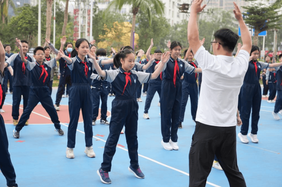 手机报·晚报丨每周一天“无作业日”<strong></p>
<p>下载币安</strong>,如何实施?神舟二十一号,近日择机发射!