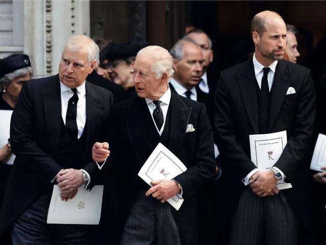 一次次性丑闻中<strong></p>
<p>欧易okex</strong>,风流的王子“失宠”了