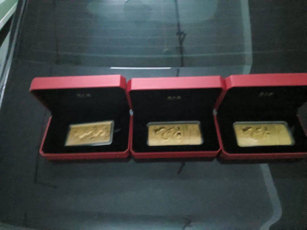 股市套现170万元后<strong></p>
<p>SHIB价格</strong>，杭州男子豪购300克金条！老板当场报警……