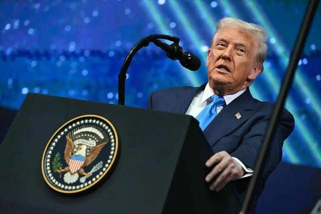 51票对49票<strong></p>
<p>SHIB价格</strong>,禁止特朗普绕过国会对委内瑞拉动武议案被否决