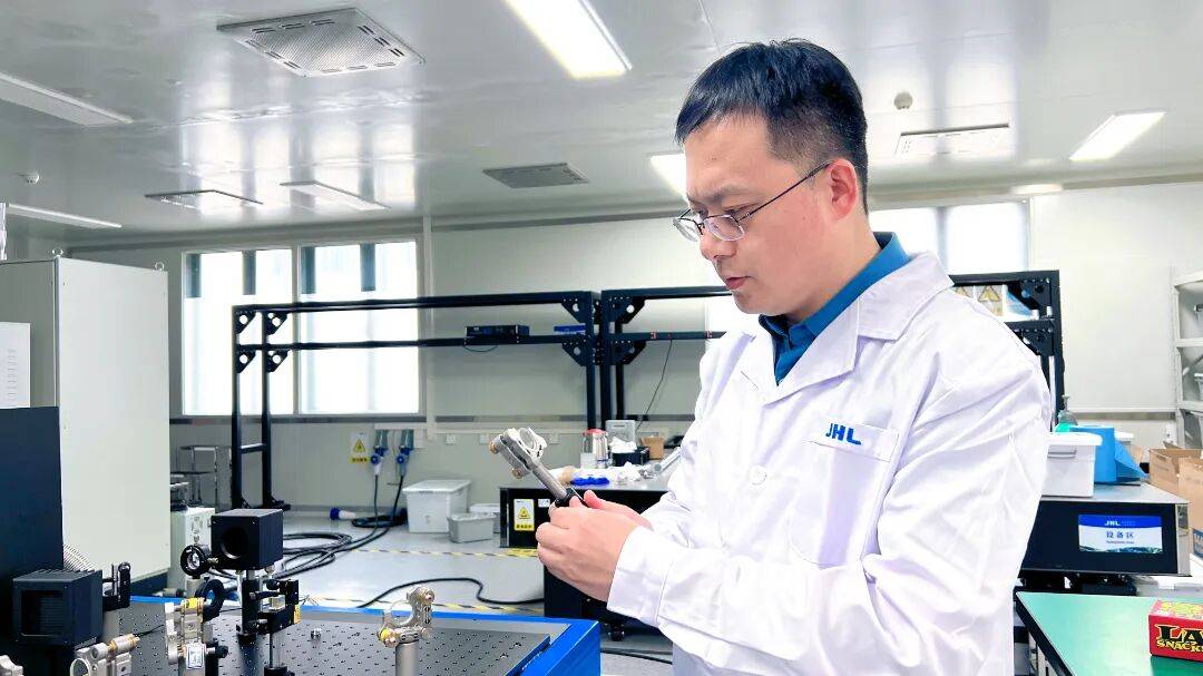 认真学习贯彻党的二十届四中全会精神<strong></p>
<p>SHIB价格</strong>!来听听他们怎么说