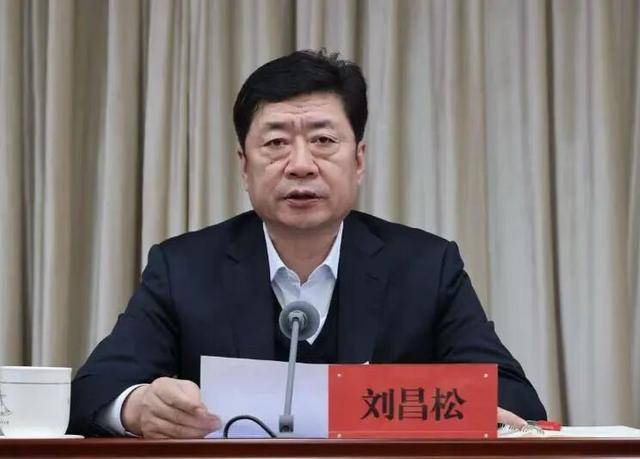 “山东第一区”新书记到任<strong></p>
<p>比特网</strong>，密集走访调研企业