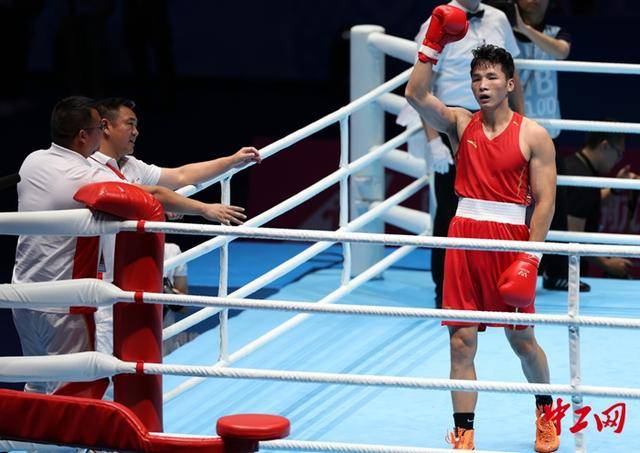 全运会拳击男子80公斤级决赛<strong></p>
<p>LUNA币最新消息</strong>,王小保夺冠!