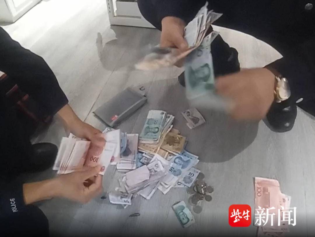 做小本生意的大姐丢了6300元进货款<strong></p>
<p>LUNA币最新消息</strong>，失而复得后哽咽着鞠躬致谢