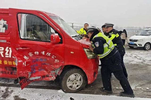 外交部发言人毛宁点赞山东德州交警<strong></p>
<p>ZB.COM</strong>！