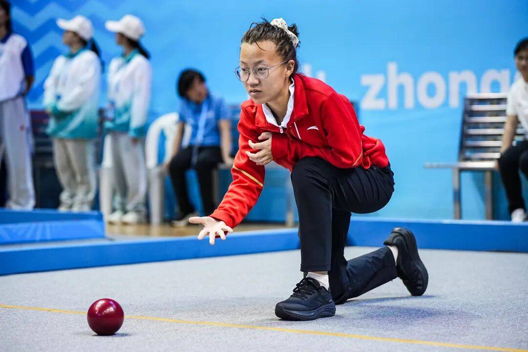 喜报:<strong></p>
<p>ZB.COM</strong>我市特奥滚球队在全国残运会上斩获1金1银5铜