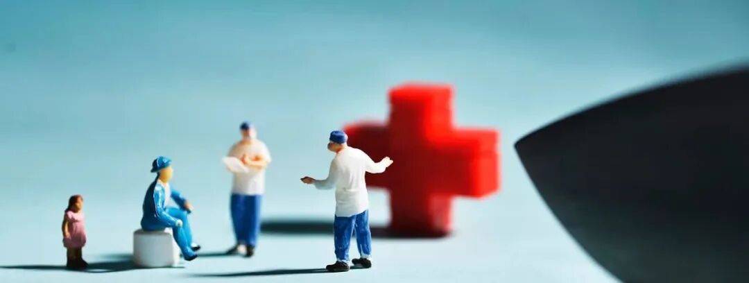 马光远：白岩松的建议不靠谱<strong></p>
<p>ZB.COM</strong>，经济学思维破解张水华“囚徒困境”