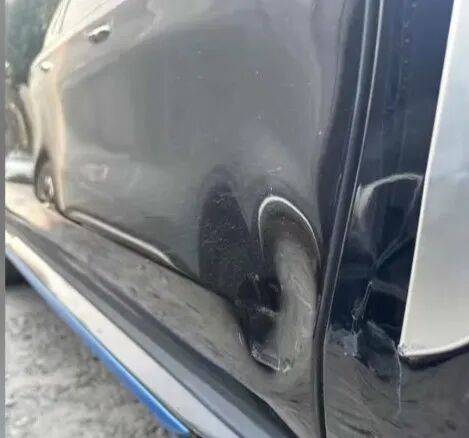 小区地库里出车祸<strong></p>
<p>比特币今日价格行情</strong>，女子惊呆了：对方竟然不是人！更糟心的是...