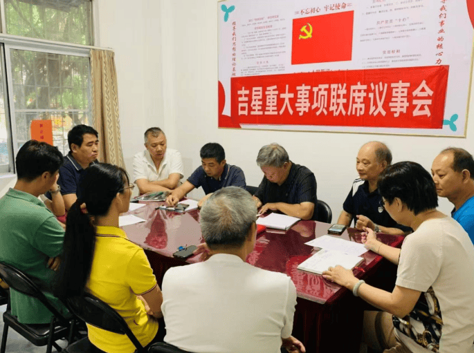 物业费6毛收不上<strong></p>
<p>基金怎么玩</strong>,涨价后几乎收满!深圳一30多年老小区,改变如何发生?
